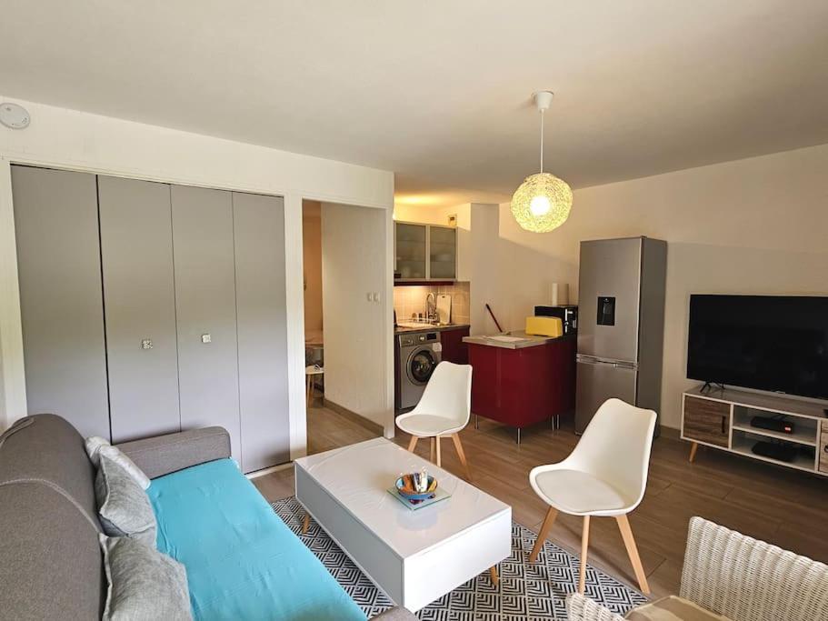 Petit Paradis Classe 3 Etoiles A 200M De La Plage! Terrasse-Wifi-Parking-Clim Сен-Мандріє-сюр-Мер Екстер'єр фото